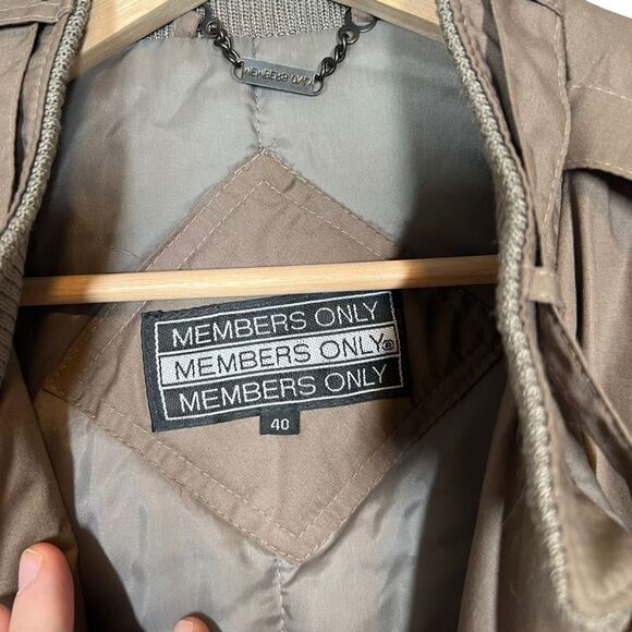Vintage Members Only Bomber Jacket Brown Mens Size 40 L - Picture 3 of 4